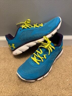 Under Armour Teal Athletic Shoes with Neon Yellow Laces